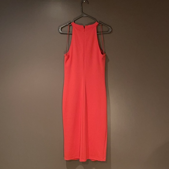 Le Chateau Body Con Dress - Picture 2 of 5